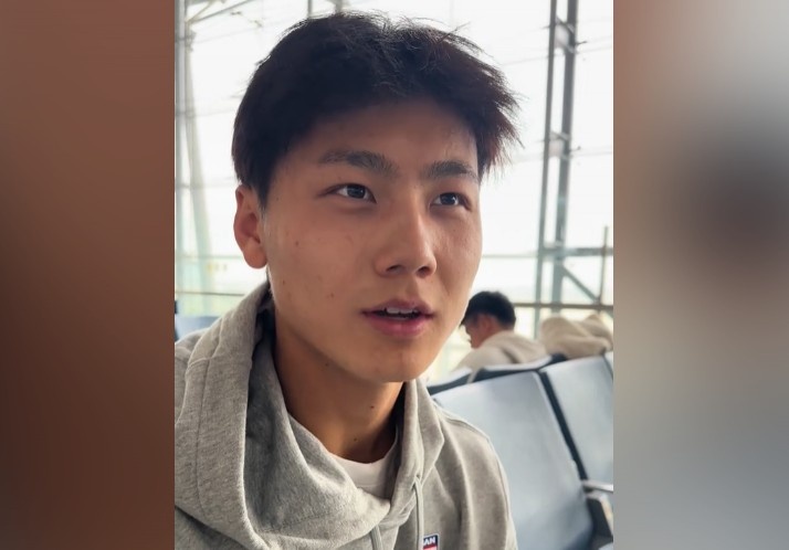 為何半場過后不久被換下？毛偉杰：兩條腿特別緊，李導(dǎo)怕我受傷